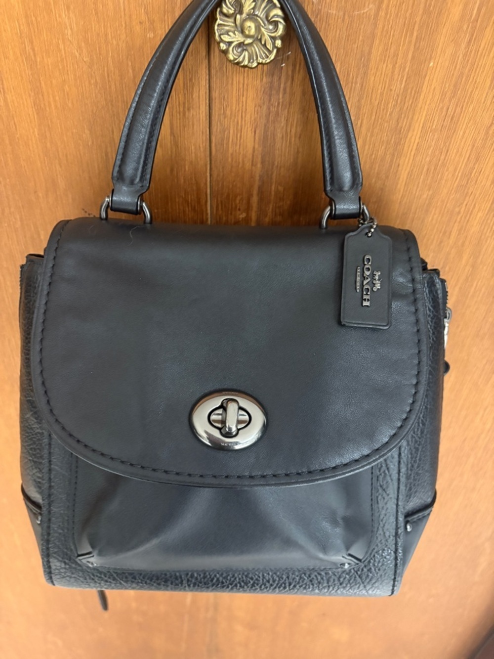 Coach Faye Convertible Backpack F30525 - Charms not included! - Picture 5 of 14